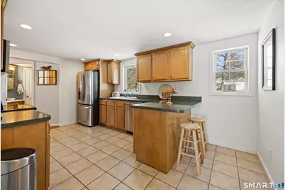 28 Davis Road, New Hartford, CT 06057 - Photo 5