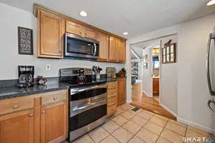 28 Davis Rd, New Hartford, CT 06057 - Photo 15