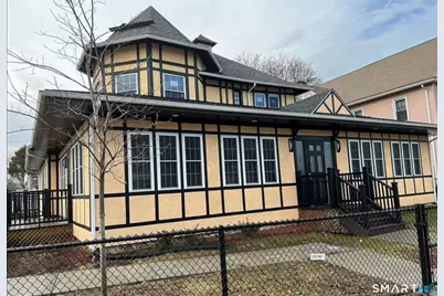 817 Albany Avenue, Hartford, CT 06112 - Photo 1