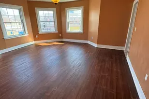817 Albany Ave, Hartford, CT 06112 - Photo 9