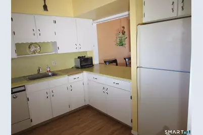 85 Viscount Drive #B22, Milford, CT 06460 - Photo 11