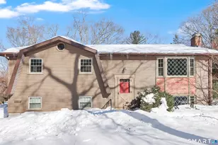102 Robin Cir, Tolland, CT 06084 - Photo 1