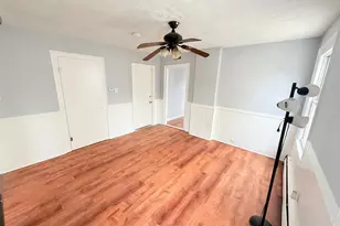 240 Wood Ave, Bridgeport, CT 06605 - Photo 5