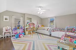 41 Dalewood Ave, Fairfield, CT 06824 - Photo 25