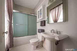 200 Whitfield St, Guilford, CT 06437 - Photo 21