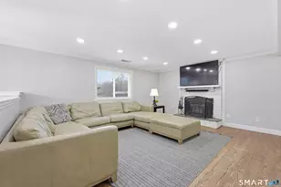 8 Old Field Rd, Farmington, CT 06085 - Photo 5