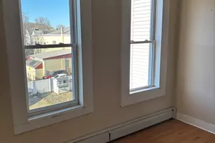 373 Blatchley Ave, New Haven, CT 06513 - Photo 25