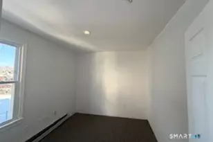 13 Jefferson Ave, New London, CT 06320 - Photo 5