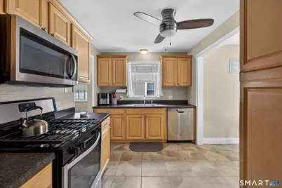 107 Glen View Terrace, New Haven, CT 06515 - Photo 7