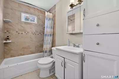 107 Glen View Terrace, New Haven, CT 06515 - Photo 19