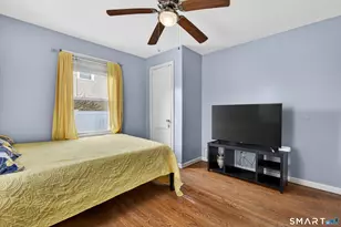 107 Glenview Terrace, New Haven, CT 06515 - Photo 17