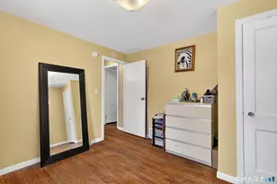 107 Glenview Terrace, New Haven, CT 06515 - Photo 15