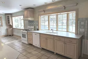 94 Haystack Rd, Manchester, CT 06040 - Photo 9