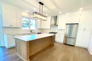 28 A Country Rd, Fairfield, CT 06824 - Photo 3