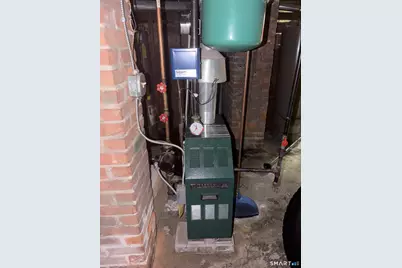 541-543 Maple Avenue, Hartford, CT 06114 - Photo 11