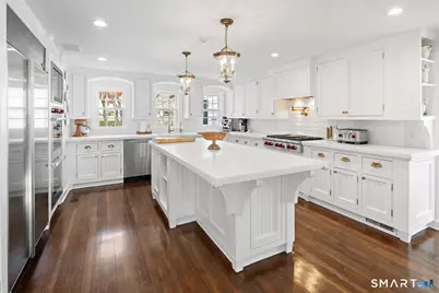 32 West Road, New Canaan, CT 06840 - Photo 13