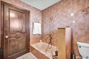 23 Crest Dr, Cromwell, CT 06416 - Photo 11