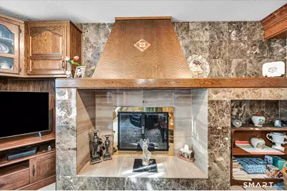 23 Crest Drive, Cromwell, CT 06416 - Photo 15