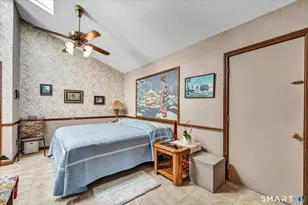 23 Crest Dr, Cromwell, CT 06416 - Photo 17