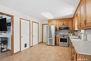23 E Hill St, Plymouth, CT 06786 - Photo 11