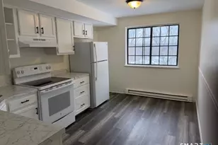 31 Craftwood Rd, Waterbury, CT 06704 - Photo 3