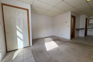 278 Chamberlain Rd, Middletown, CT 06457 - Photo 9