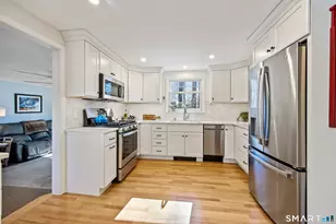 18 Ledgewood Dr, Farmington, CT 06032 - Photo 3