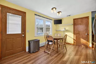 26 Susan Ln, North Haven, CT 06473 - Photo 11