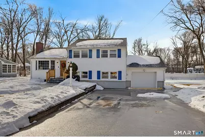 26 Susan Lane, North Haven, CT 06473 - Photo 3