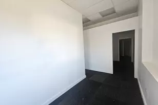 920 Foxon Rd, East Haven, CT 06513 - Photo 9