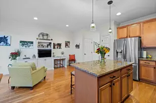 13 Mercy St, Danbury, CT 06810 - Photo 9