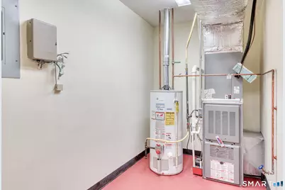 649 Captain Neville Drive, Waterbury, CT 06705 - Photo 17