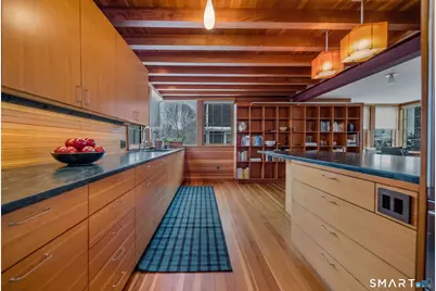 61 Hartford Avenue, Madison, CT 06443 - Photo 17