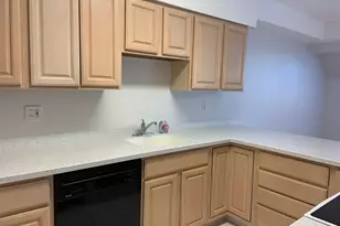 1433 Windward Rd, Milford, CT 06461 - Photo 13