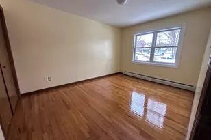 61 Newbury St, Hartford, CT 06114 - Photo 7