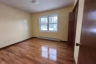 61 Newbury St, Hartford, CT 06114 - Photo 9