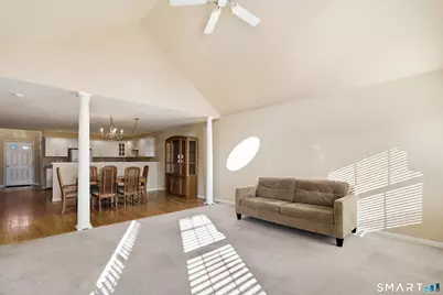 31 Saint George Place #31, Newtown, CT 06482 - Photo 5