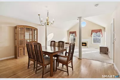 31 Saint George Place #31, Newtown, CT 06482 - Photo 11