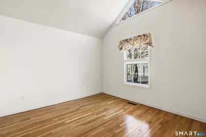 31 Saint George Place #31, Newtown, CT 06482 - Photo 23