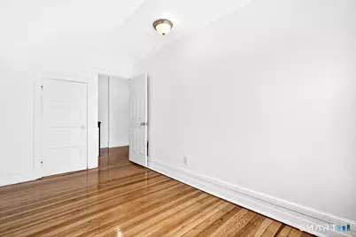 408 East Avenue, Bridgeport, CT 06610 - Photo 33