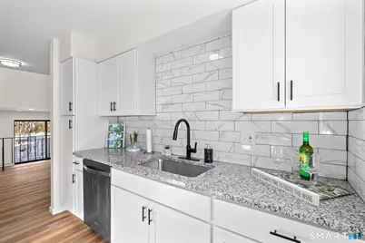 19 Stonegate Circle #D, Branford, CT 06405 - Photo 7