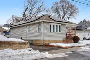 21 Matthews St, Milford, CT 06460 - Photo 1