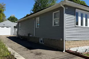 21 Matthews St, Milford, CT 06460 - Photo 3