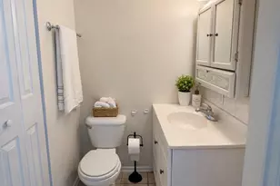 53 Farmstead Cir, Bloomfield, CT 06002 - Photo 9