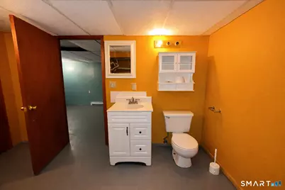 53 Farmstead Circle, Bloomfield, CT 06002 - Photo 13