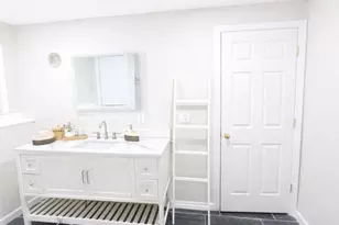 47 Dix St, West Haven, CT 06516 - Photo 15