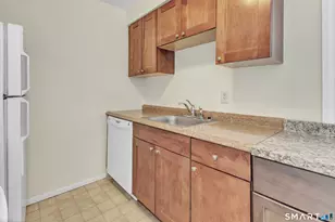 100 Silliman St, Fairfield, CT 06824 - Photo 11