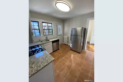 410 West Avenue #APT 108, Darien, CT 06820 - Photo 5