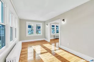 126 Thomas St, West Hartford, CT 06119 - Photo 9