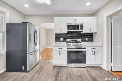 126 Thomas Street, West Hartford, CT 06119 - Photo 15